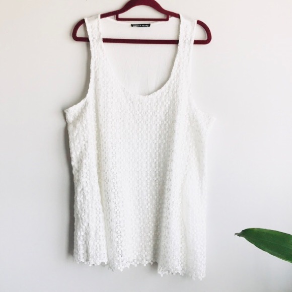 🎀Cable & Gauge XL Embroidered Lace Front White Ladies Sleeveless Top - Picture 1 of 5